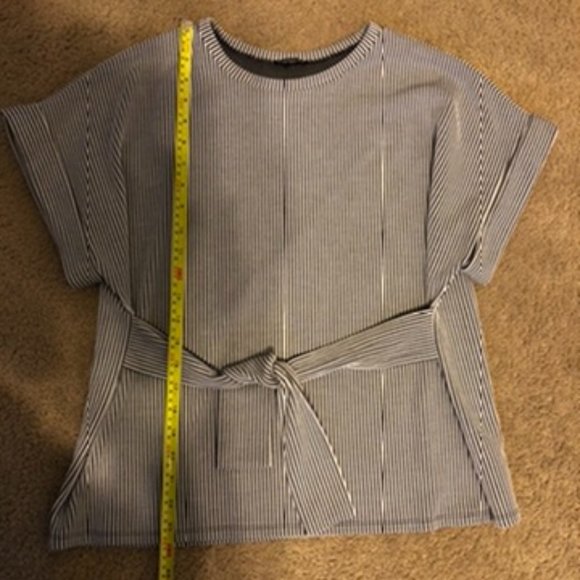 Express Tie Front Soft Striped Top M - Picture 9 of 11